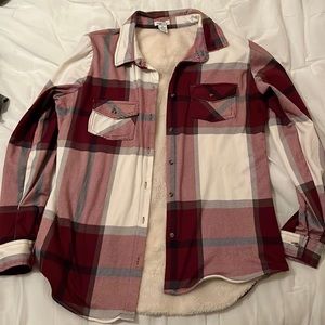 Rue 21 plaid Sherpa lined top. Size Med